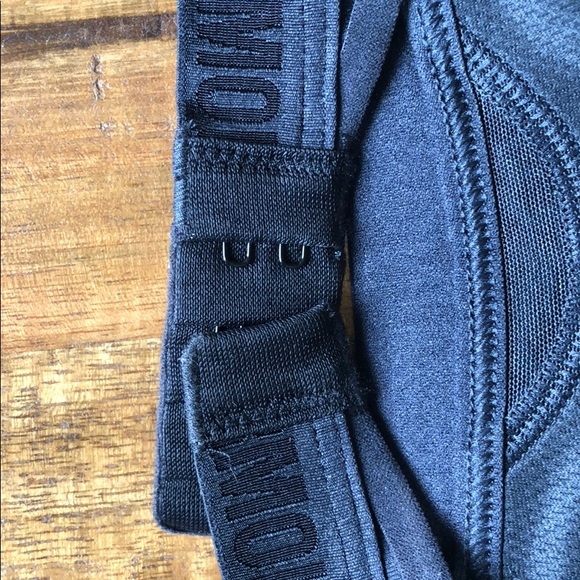 NWT Under Armour High Impact Support Sports Bra - Picture 4 of 4